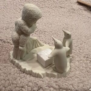 Vintage Dept 56 Snowbabies "Once Upon a‎ Time" Figurine w/ Penguins